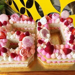 Open Layer Number Cake