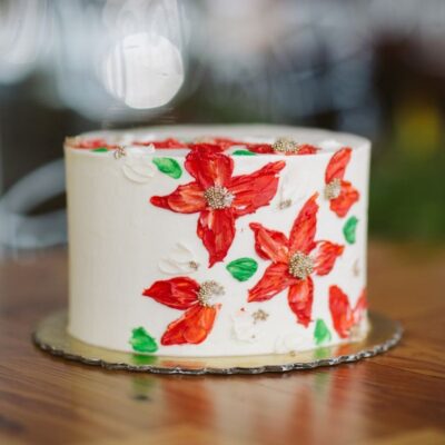 Poinsettia Buttercream Cake