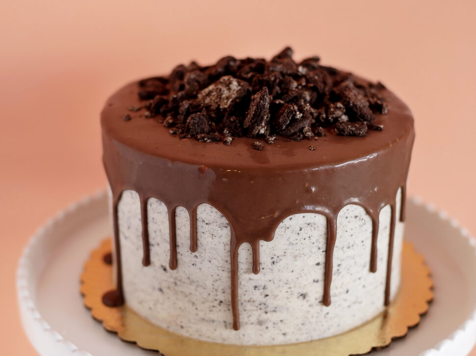 September fall Case cake chocolate Oreo drip 1 copy
